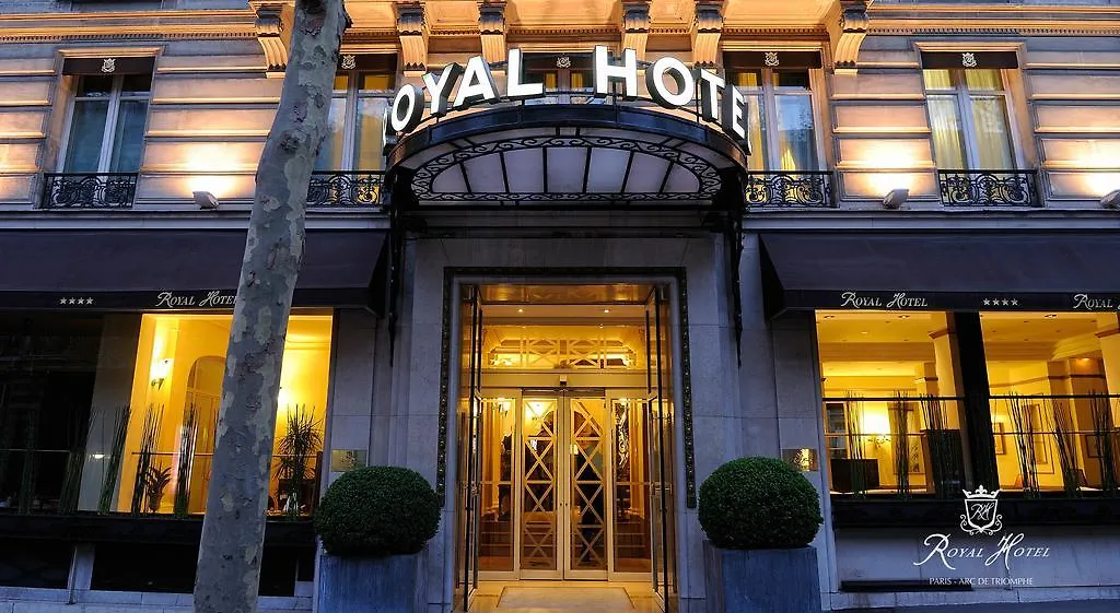 Royal Hotel Paris Champs Elysees 4*,