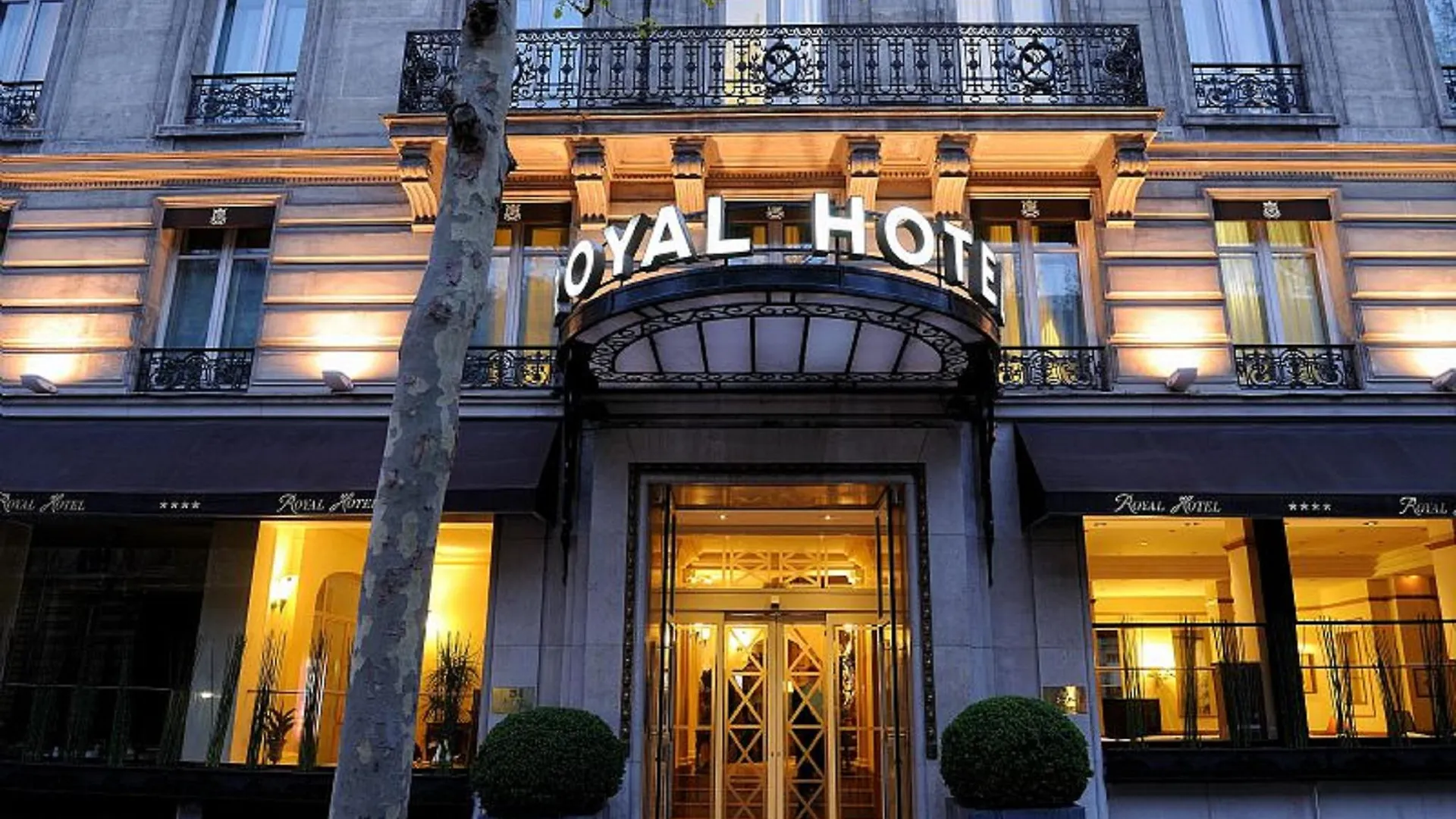 Royal Hotel Paris Champs Elysees