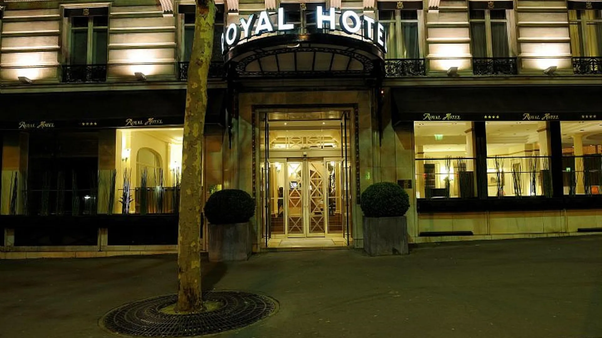 Royal Hotel Paris Champs Elysees