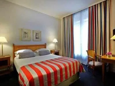 Royal Hotel Paris Champs Elysees France